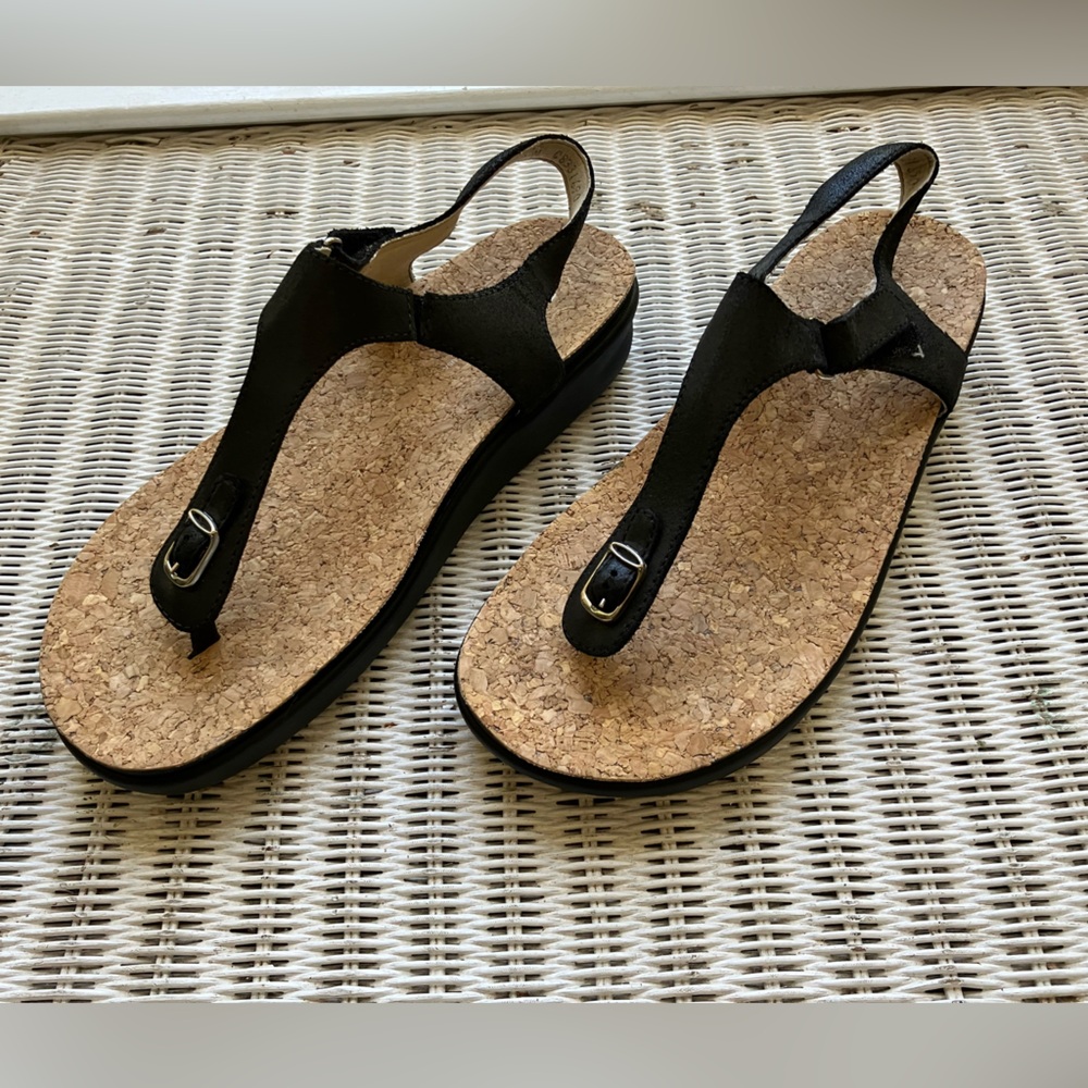 Sas Marina T Strap Thong Wedge Sandal Back Strap Leather Feminine
